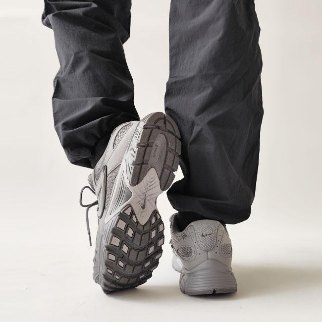 NIKE（ナイキ） スニーカー シューズ 靴 V5 RNR メンズ メッシュ Y2K