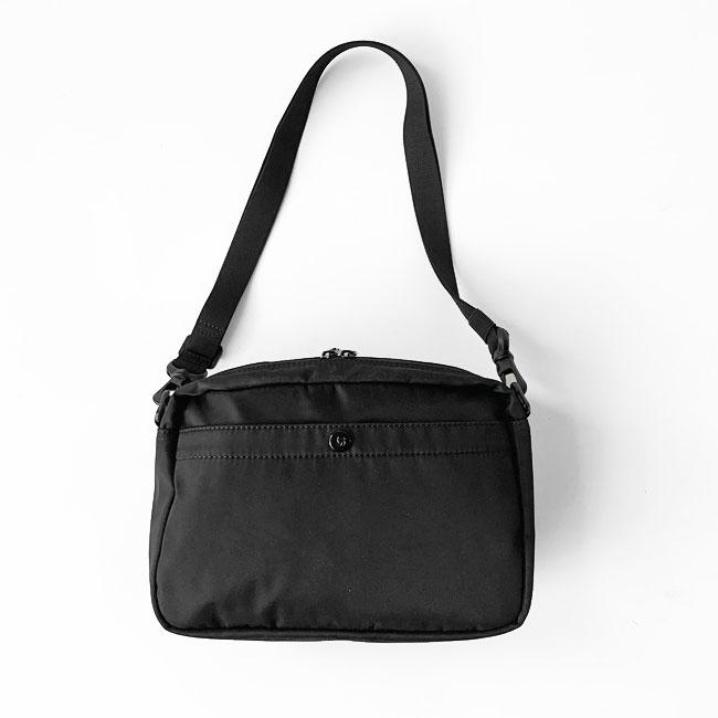 Samsonite RED サムソナイト レッド ショルダーバッグ メーカー3 Samsonite RED サムソナイト レッド ショルダーバッグ メーカー3