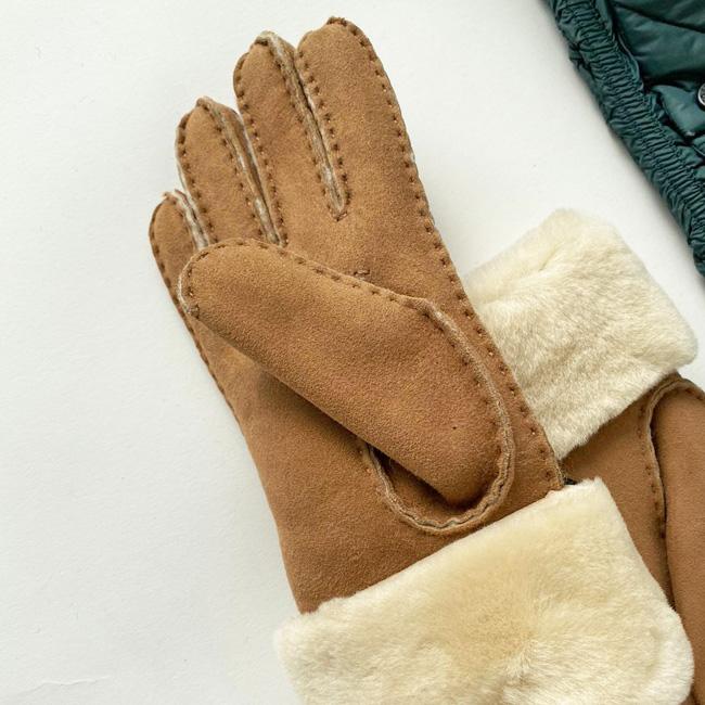 UGG アグ 手袋 レディース 暖かい シープスキン 革 ファー UGG アグ 手袋 レディース 暖かい シープスキン 革 ファー