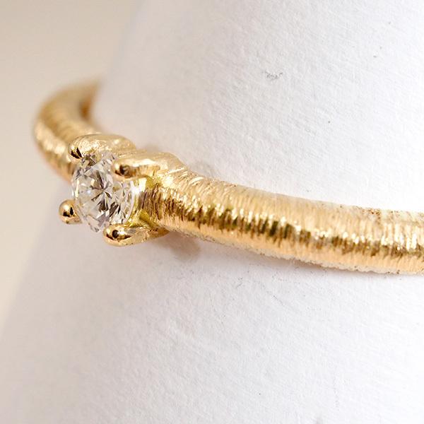 ヘアラインデザインリング K18 一粒ダイヤモンド 1石 0.05ct ダイヤ 指輪 レディース サイズ3〜17号 k18 18金 ゴールドの画像