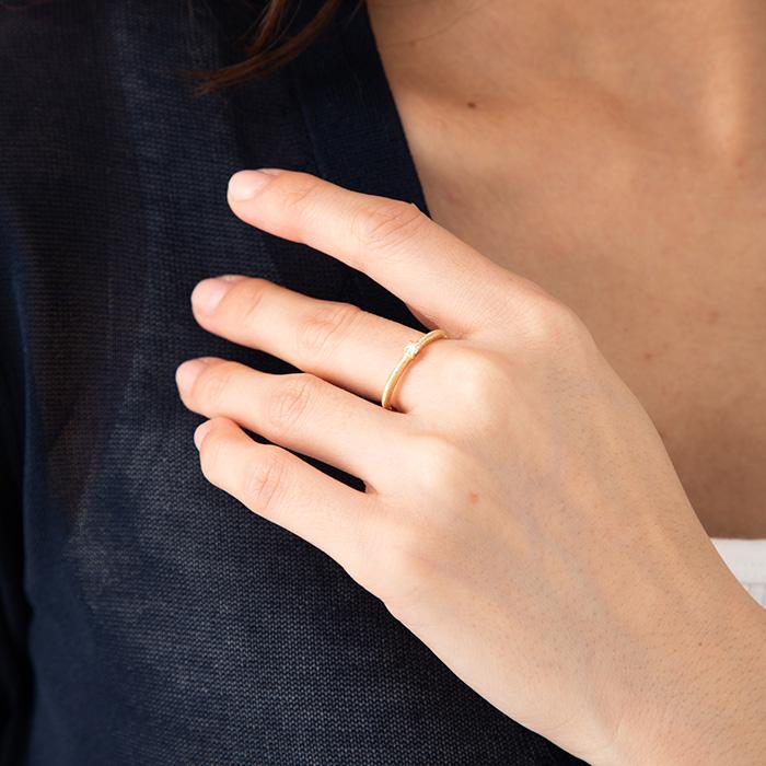 ヘアラインデザインリング K18 一粒ダイヤモンド 1石 0.05ct ダイヤ 指輪 レディース サイズ3〜17号 k18 18金 ゴールドの画像