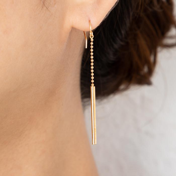 バー デザイン 揺れる ロング ピアス イヤリング K18 YG 18金 イエロー