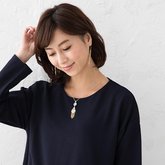 アンティークラタン 透かしデザイン ペンダントトップ K18/WGコンビ ゴールド 18金の画像