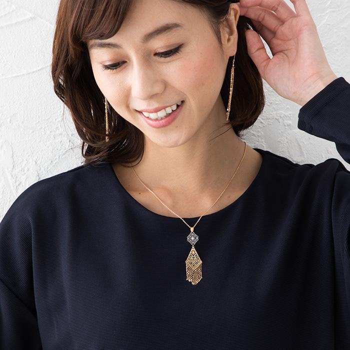 アンティークラタン 透かしデザイン ペンダントトップ K18/WGコンビ ゴールド 18金の画像