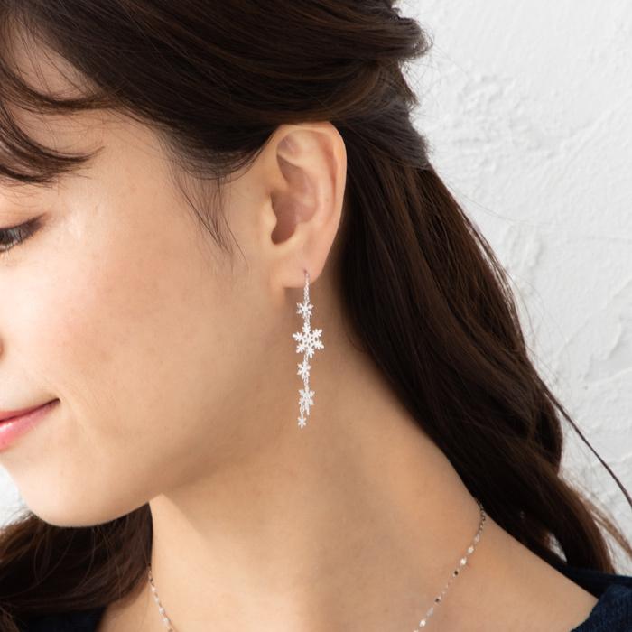 雪の結晶 チェーンピアス ロングピアス K18WG ホワイトゴールドピアス 