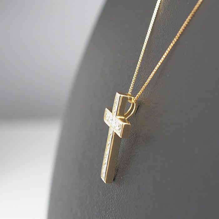 クロスペンダントトップ プリンセスカットダイヤモンド VSクラス、H  