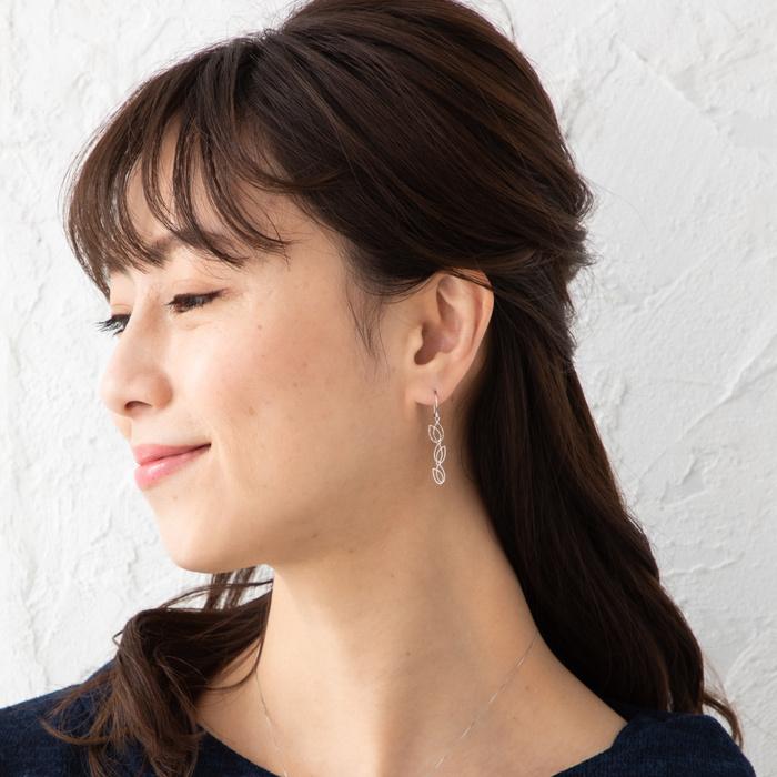 フックピアス ロングピアス アシンメトリー チューリップモチーフ 