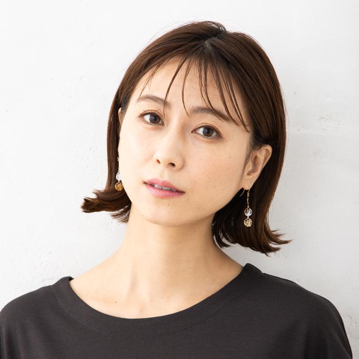 コンビカラー 透かし リーフ 3連 ピアス K18YG WG 揺れる リーフ 