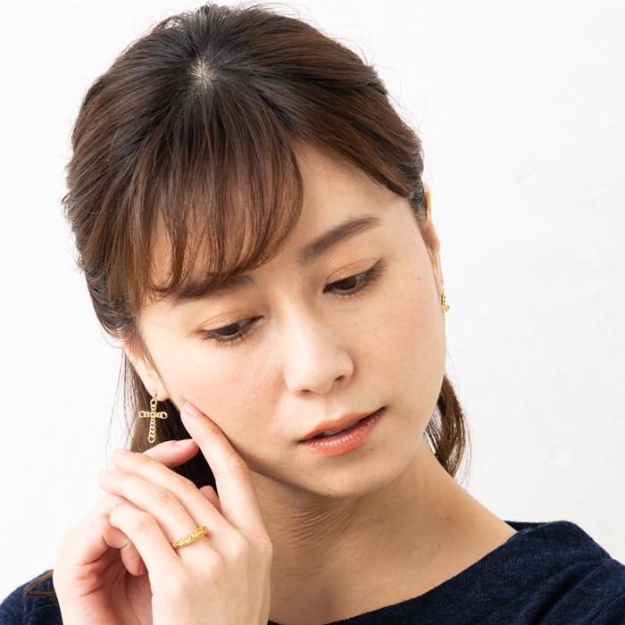 透かし チェーン クロス ピアス K18YG 揺れるデザイン K18 イエローゴールド チェーンモチーフ クロスモチーフ 18金 約2.4g 左右合計の画像