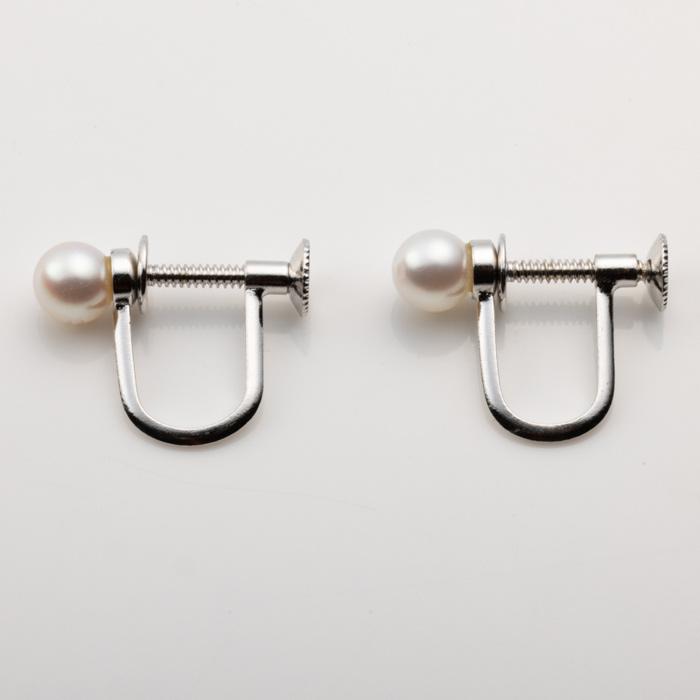 あこや真珠ネックレス  パールネックレス イヤリングorピアスセット 4.5mm 花珠 選べる長さ 42cm 45cm＊専用ケース、専門機関の鑑別書付きの画像