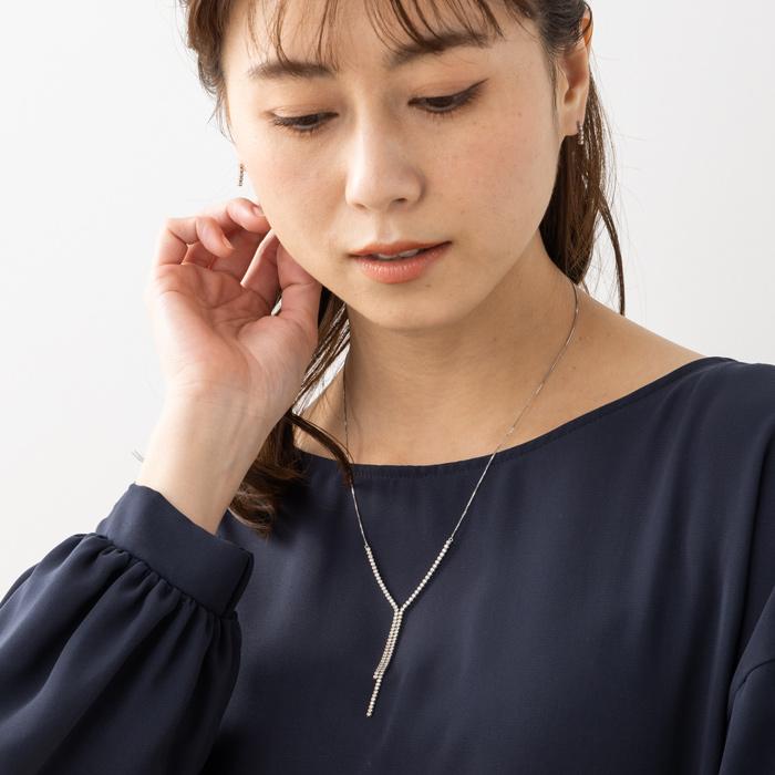 在庫限りのお得な商品 Pt850 ダイヤ ラインネックレス 90石 計2.0カラット 内周約53cm ベネチアンチェーン Y字 プラチナ850 ダイヤモンドネックレス 2ctの画像