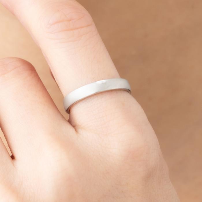 つや消し 純プラチナ Pt999 リング 指輪 豪華 平打ち デザイン 幅約3.1mm 約4.3ｇ(11号基準) 艶消し【造幣局品位証明刻印】の画像