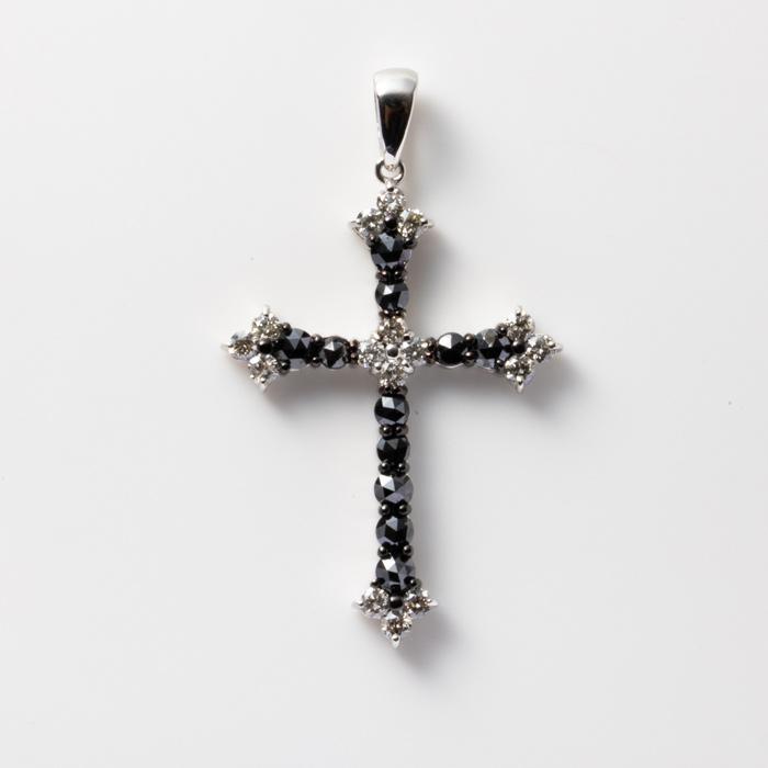 Pt950 ブラックダイヤ 11石 計1.63ct クロス ペンダントトップ ダイヤ 