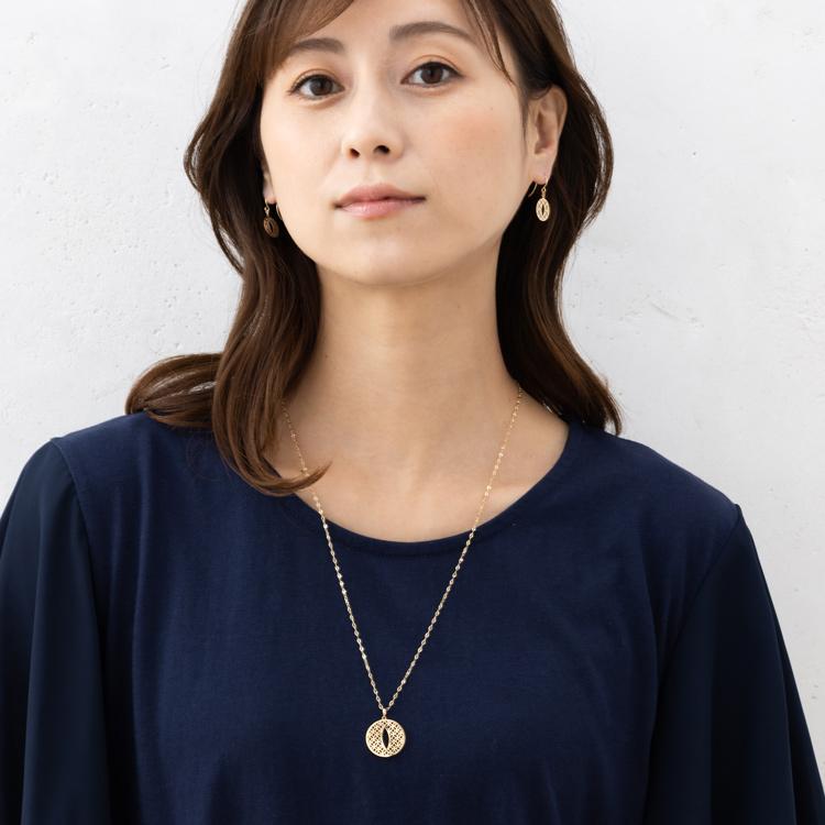 K18YG 透かし ジオメトリック デザイン ペンダントトップ 地金 18金 イエローゴールド 透かし模様　ラウンド 2way リバーシブル ※ペンダントトップのみの販売の画像