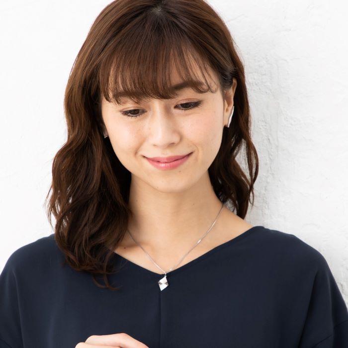 イヤーカフ  約4.6g（左右合計） 18金　ゴールドイヤーカフ　ホワイトゴールド K18WGの画像
