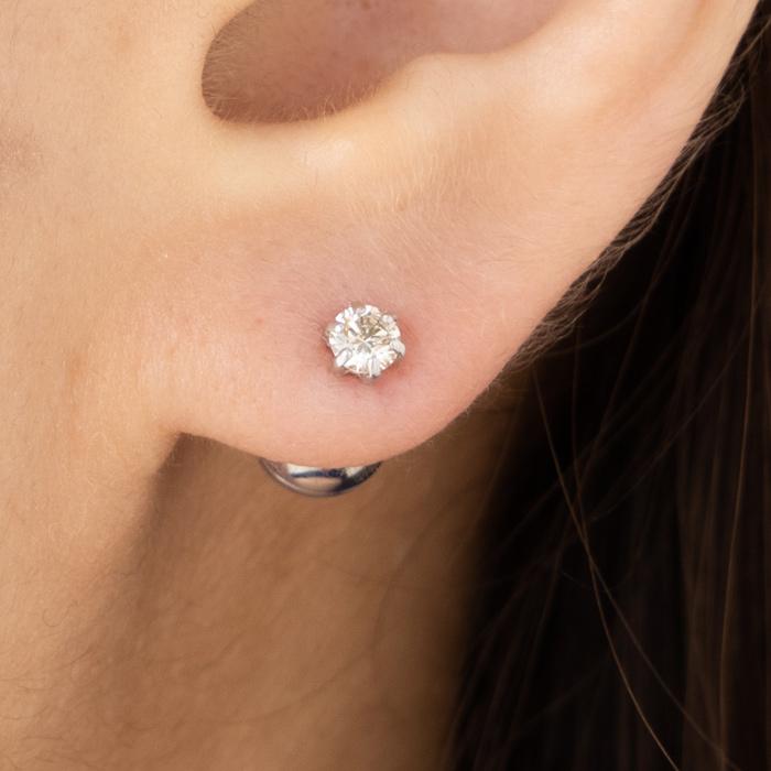 在庫限りのお得な商品 K18 ダイヤモンド 約0.26ct(左右合計) スタッド