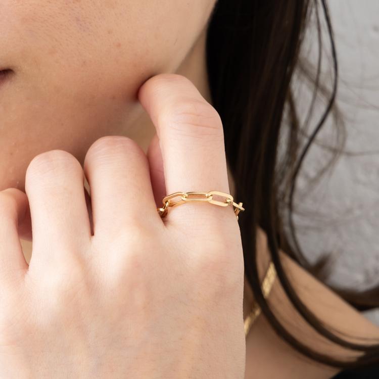 みぃみぃ　k18リング　チェーンリング　キラキラペタルチェーン　クローバー ベストセラー】〈K18GP〉クローバーチェーンリング - 12Twelve