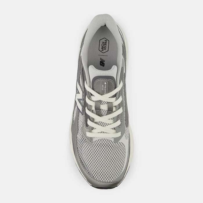 New Balance（ニューバランス） メンズ スニーカー グレー ランニング