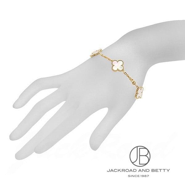 ヴァンクリーフ&アーペル VAN CLEEF&ARPELS ヴィンテージ アルハンブラ ブレスレット 5モチーフ VCARA41800 新品 ジュエリー ブランドジュエリー |  | 01