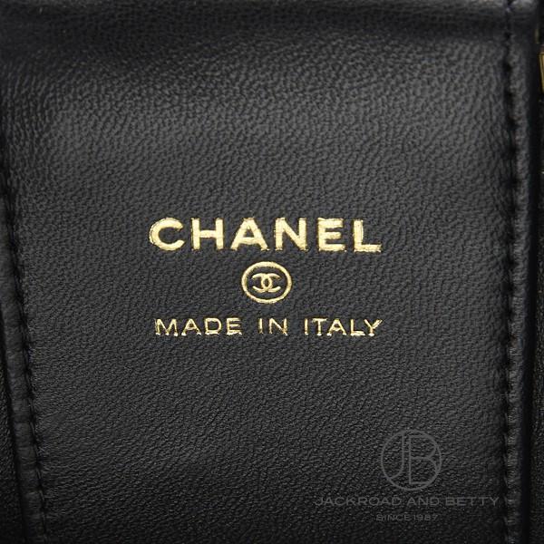 CHANEL（シャネル） ココマーク マトラッセ ヴァニティバッグ ブラック