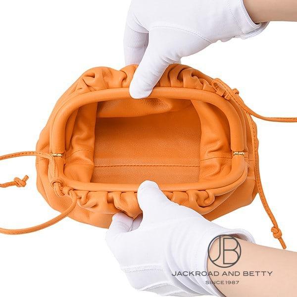 ボッテガ・ヴェネタ BOTTEGA VENETA ミニ ポーチ クラッチ バッグ ライトオレンジ 585852 VCP40 7482 新品 バッグ/財布/小物の画像