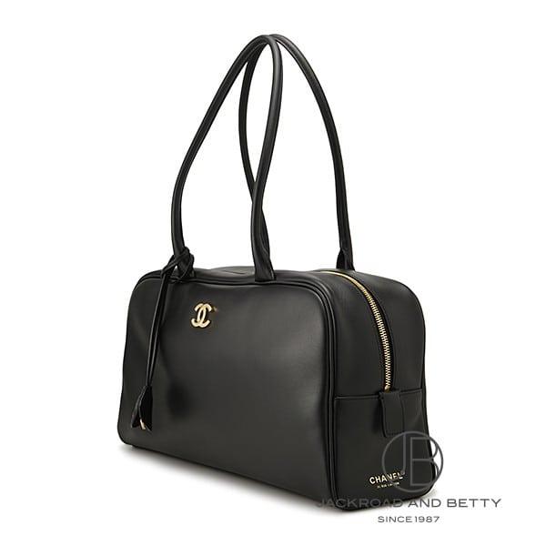【新品未使用】CHANELシャネルスポーツ　ラゲージタグ ブラックレザー　激レア CHANEL（シャネル） ラージ ボーリング バッグ ブラック 黒 AS6211