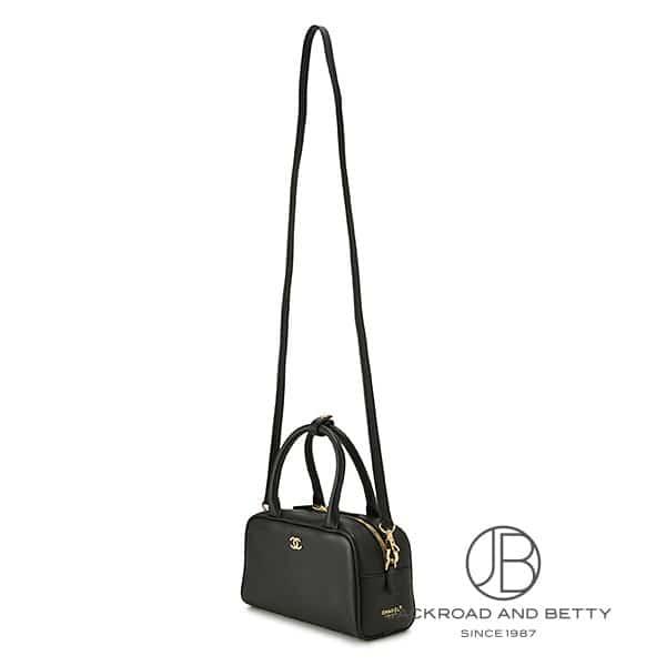 シャネル CHANEL ストラップ クラッチ バッグ ブラック AP5528 B23874 94305 新品 バッグ/財布/小物 | CHANEL | 02