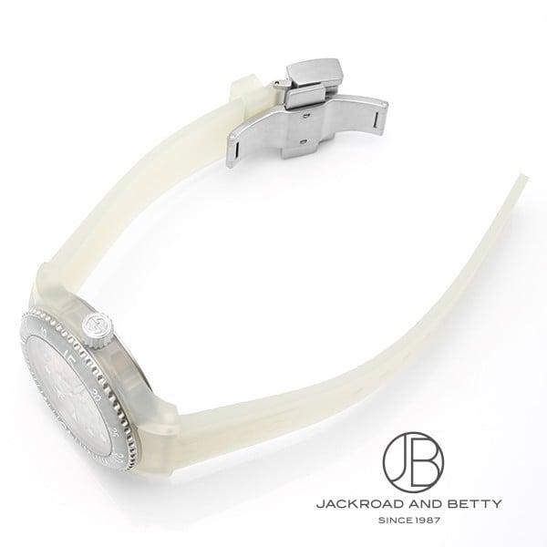 GUCCI（グッチ） ダイブ YA136342 新品 時計 男女兼用 : ジャック