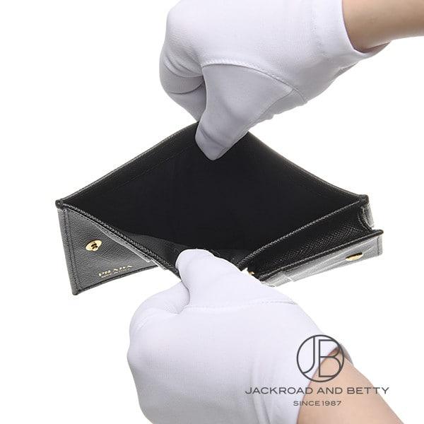 プラダ PRADA サフィアーノ トライアングル ウォレット ネロ ブラック 黒 1MV021QHHF0002 新品 バッグ/財布/小物 |  | 04