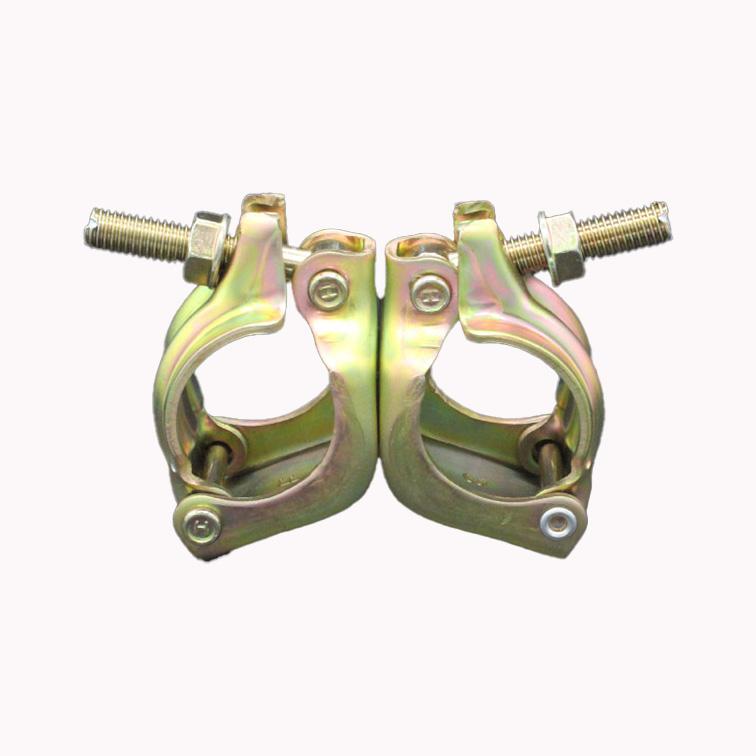 足場資材‼️ 単管24本・ベース8本・クランプ32個‼️