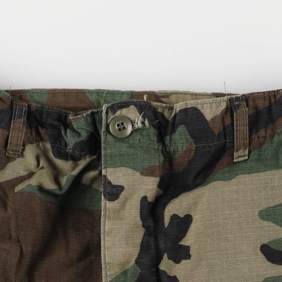 古着 90年代 米軍実品 迷彩柄 ウッドランドカモ リップストップ ミリタリー カーゴパンツ コンバットパンツ メンズw34相当 /eaa559181 古着 90年代 米軍実品 迷彩柄 ウッドランドカモ リップストップ
