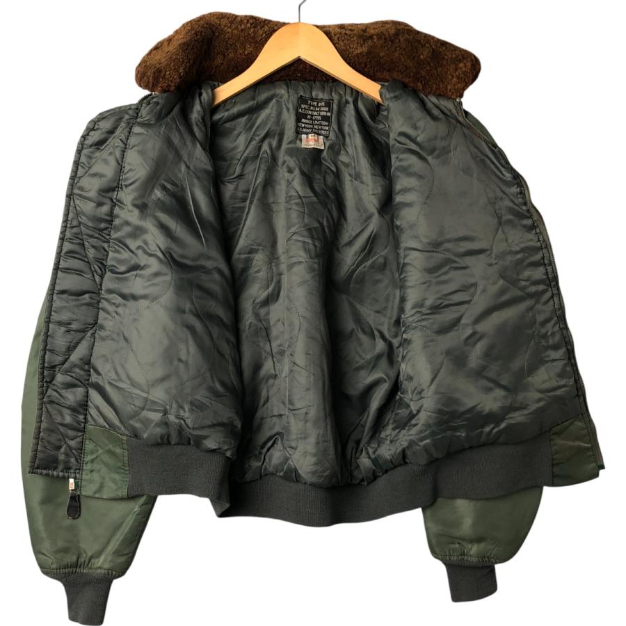 AVIREX（アヴィレックス） 古着 90年代 民間品 AVIREX B-15タイプ 中綿