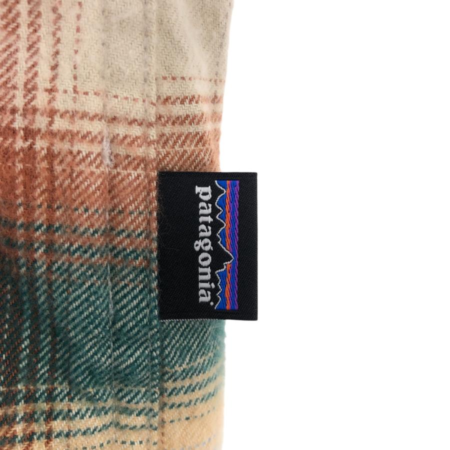 patagonia（パタゴニア） 古着 フィヨルドフランネルシャツ 42400FA21