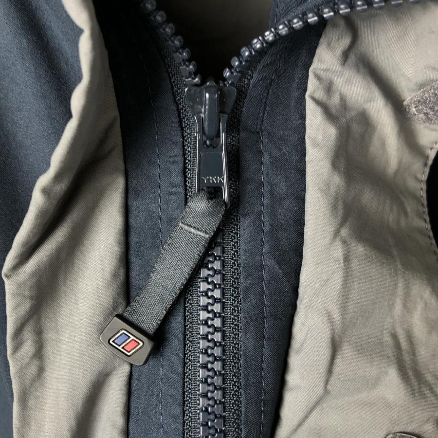 Berghaus GORE-TEX マウンテンジャケット シェルジャケット 古着 バーグハウス berghaus GORE-TEX ゴアテックス マウンテン