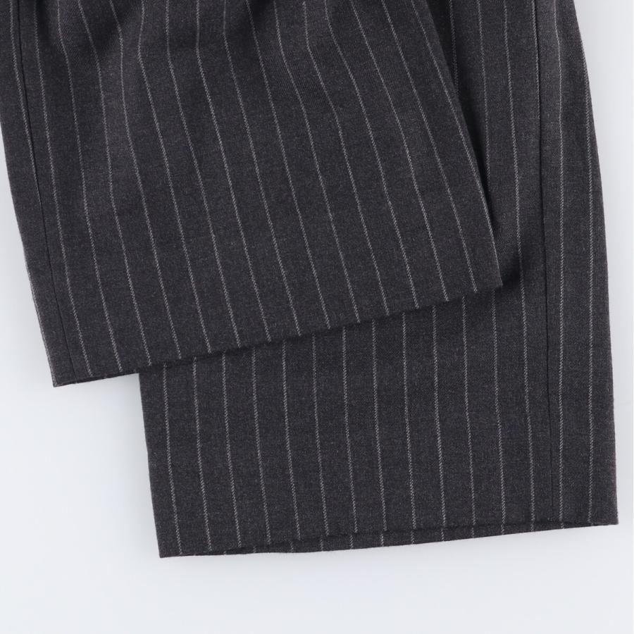 Aquascutum（アクアスキュータム） 古着 ストライプ柄 ツータック