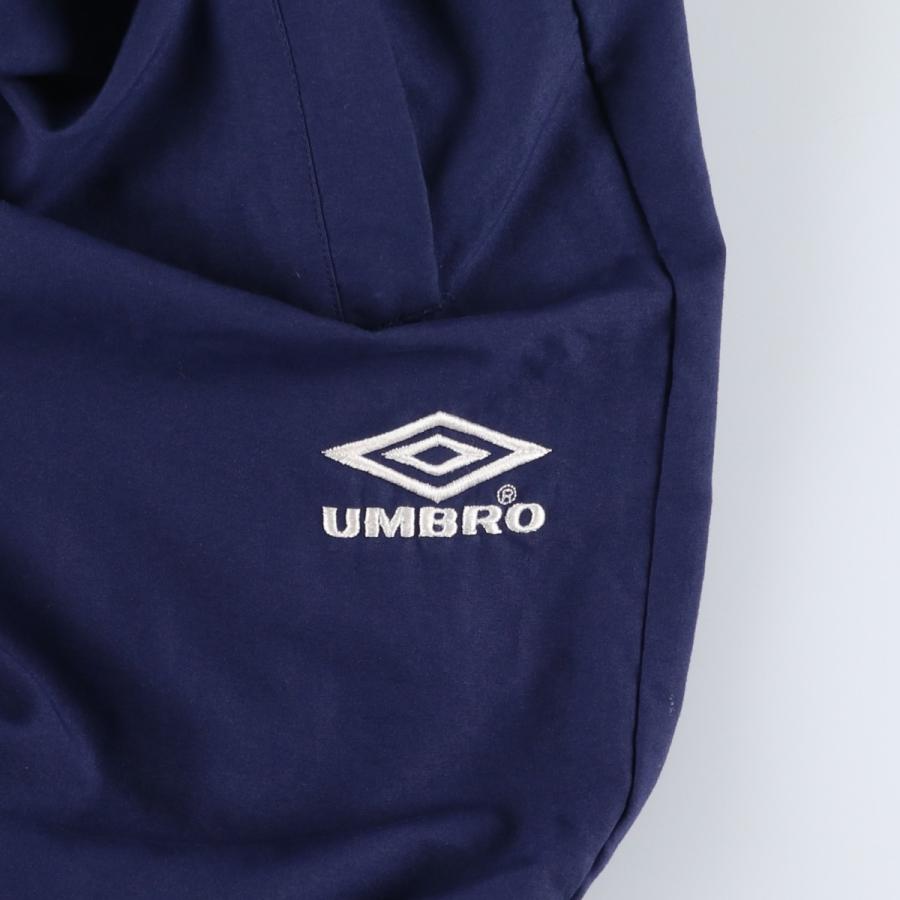 umbro（アンブロ） 古着 90年代 ウォームアップパンツ ナイロンパンツ