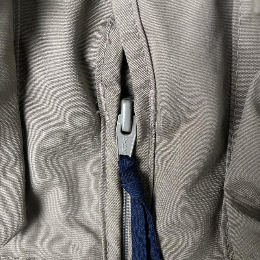 Columbia（コロンビア） 古着 80年代 紺タグ フィッシングベスト