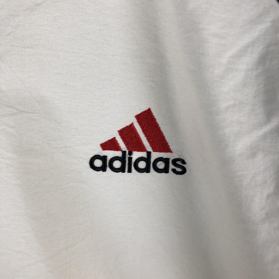 adidas（アディダス） 古着 80~90年代 adidas Vネック ナイロンプル