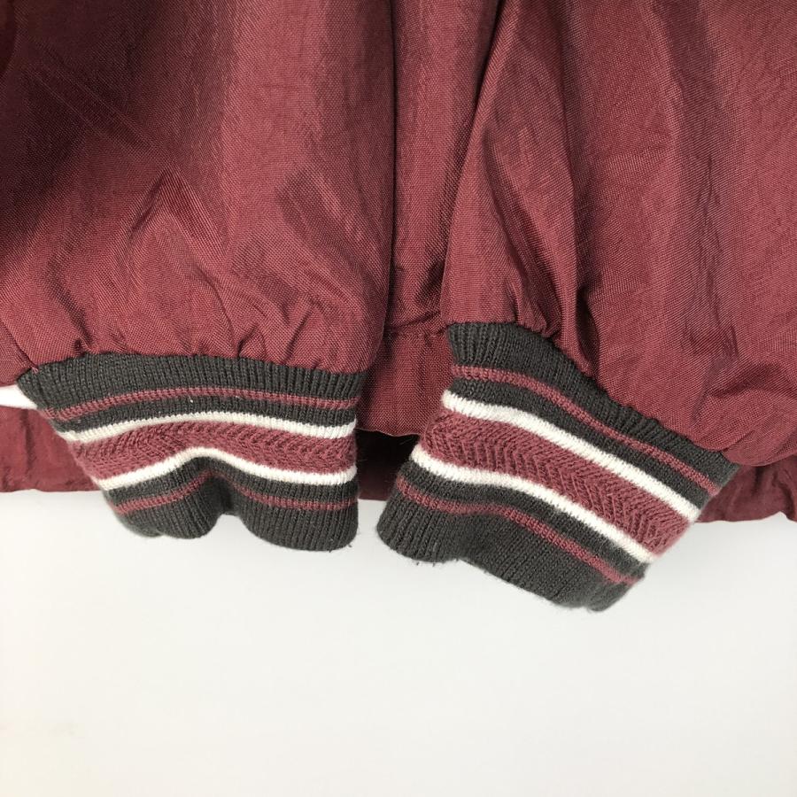 Champion（チャンピオン） 古着 90~00年代 Champion Vネック ナイロン