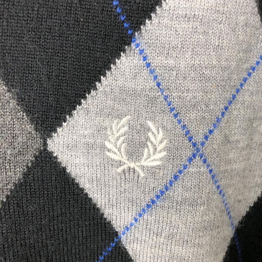 FRED PERRY（フレッドペリー） 古着 アーガイル柄 Vネック メリノ 