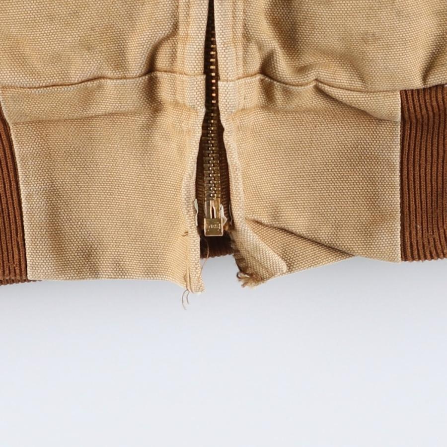 Carhartt（カーハート） 古着 ビッグサイズ アクティブジャケット