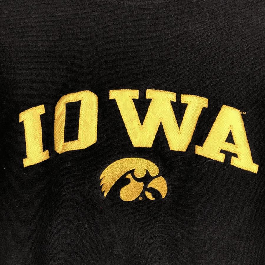 Champion（チャンピオン） 古着 リバースウィーブ IOWA アイオワ大学