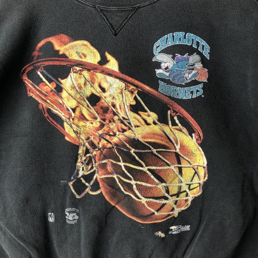 古着 90年代 NBA シャーロット ホーネッツ プリントスウェットシャツ