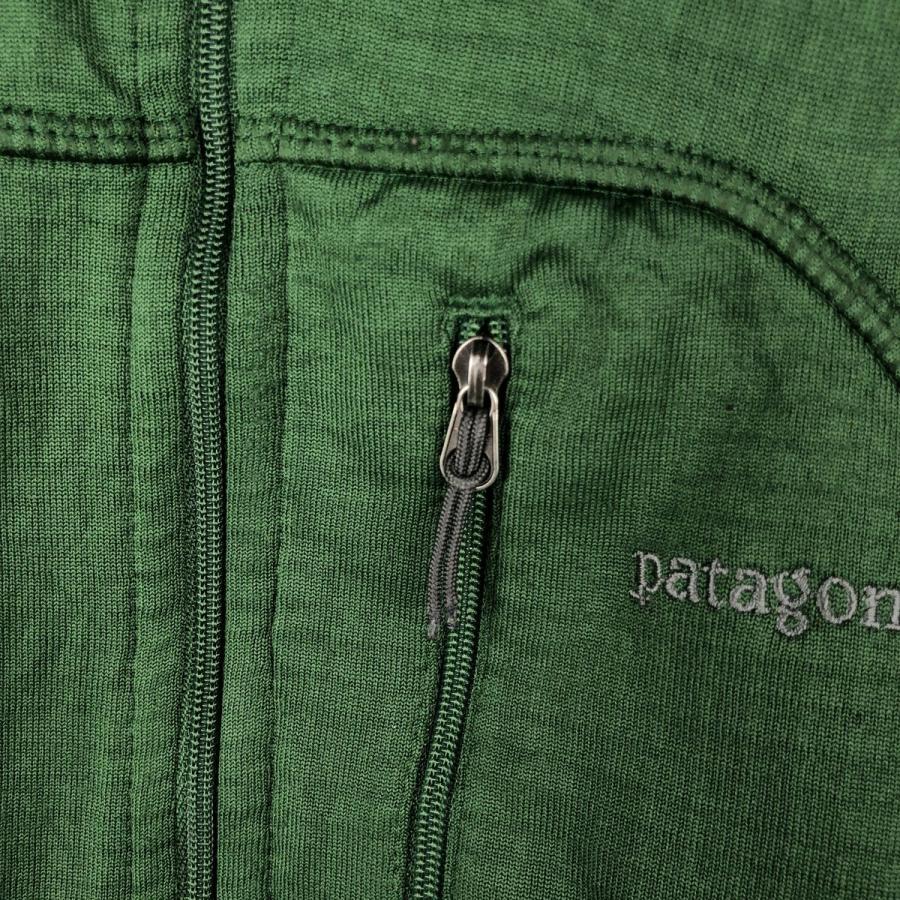 patagonia（パタゴニア） 古着 レギュレーターR1プルオーバー