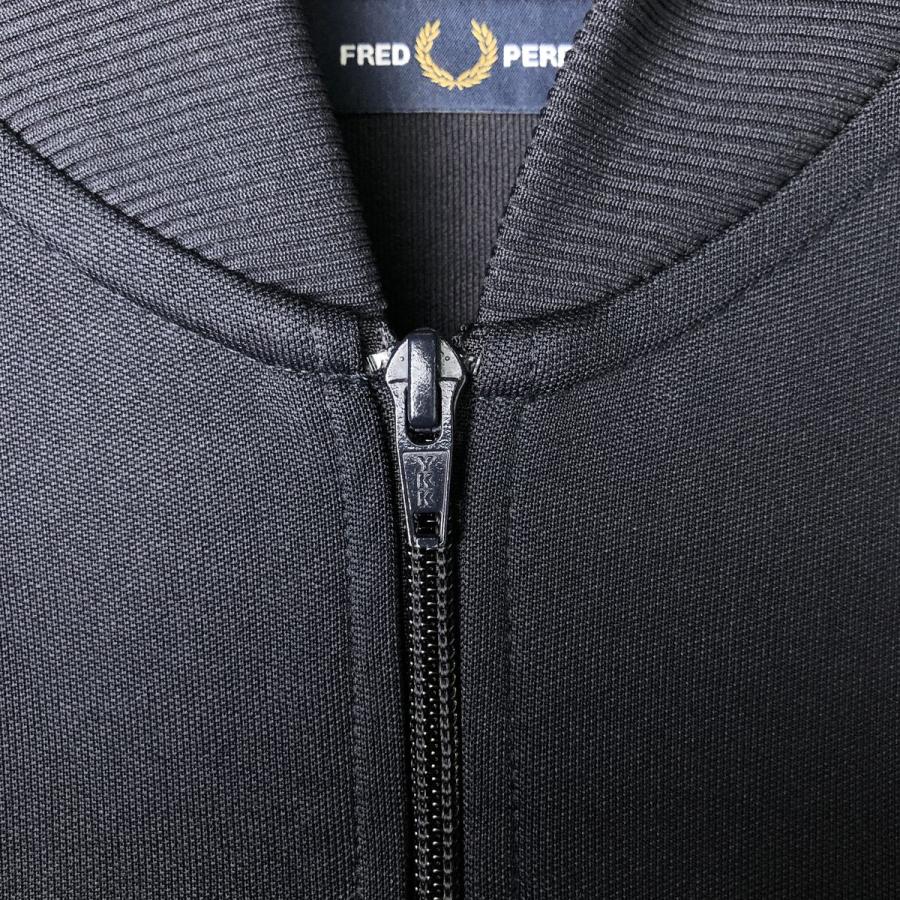FRED PERRY（フレッドペリー） 古着 ジャージ トラックジャケット 