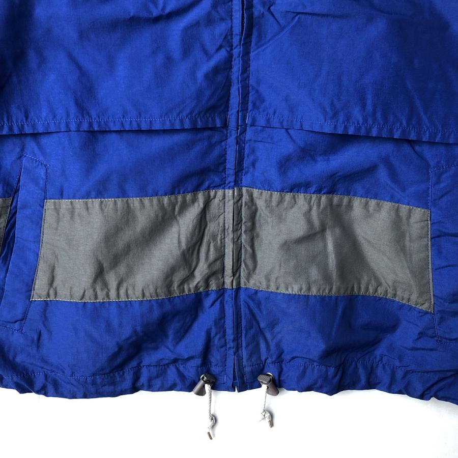 Eddie Bauer（エディーバウアー） 古着 80~90年代 黒タグ ナイロン