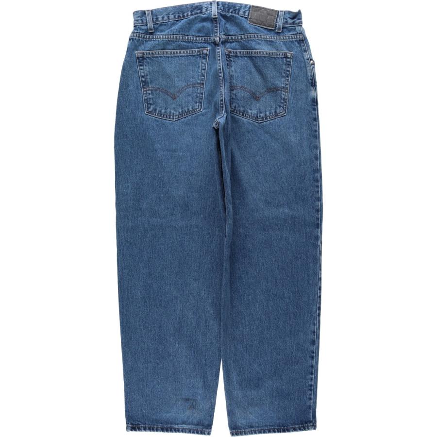 Levi