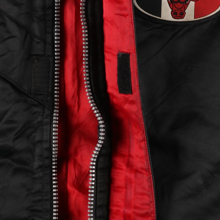古着 90年代 スターター Starter NBA CHICAGOBULLS シカゴブルズ 中綿  