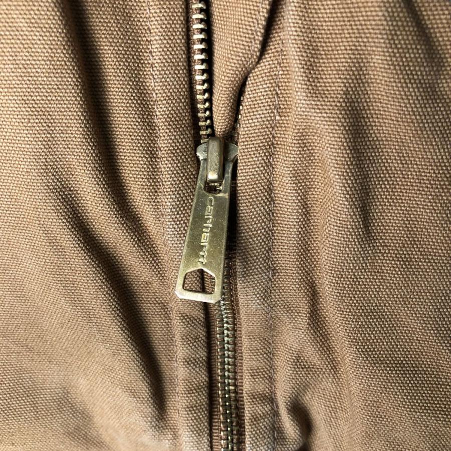 Carhartt（カーハート） 古着 クラシックベスト 中綿入り ダックベスト