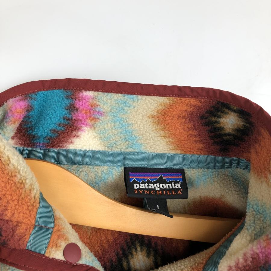 patagonia（パタゴニア） 古着 シンチラ スナップT 25455FA16 総柄